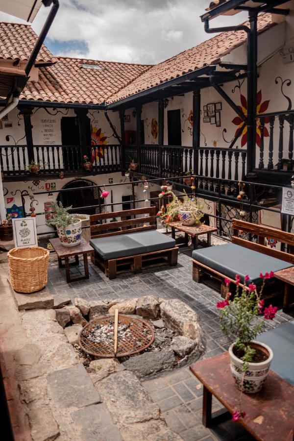 Intro Hostels Cuzco Exterior foto